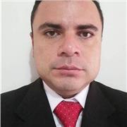 Docente especializado en matemáticas y fisica